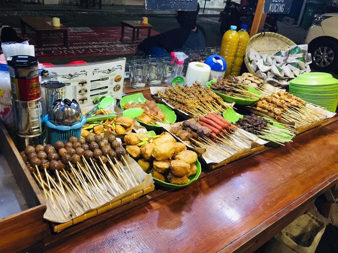 Tempat Makan Murah Meriah tapi Rasanya Juara di Surabaya
